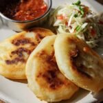 Pupusas Curtido Salsa Roja