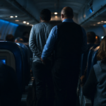 Ambiance de thriller dans une cabine d avion de nuit